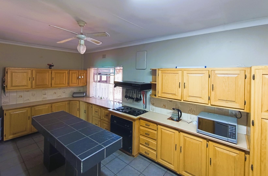 3 Bedroom Property for Sale in Uitsig Free State